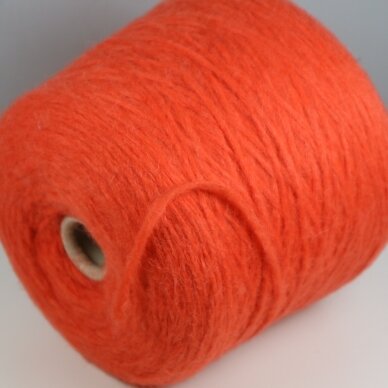 68% baby ALPAKA, 10% MERINO vilna, 22% PA